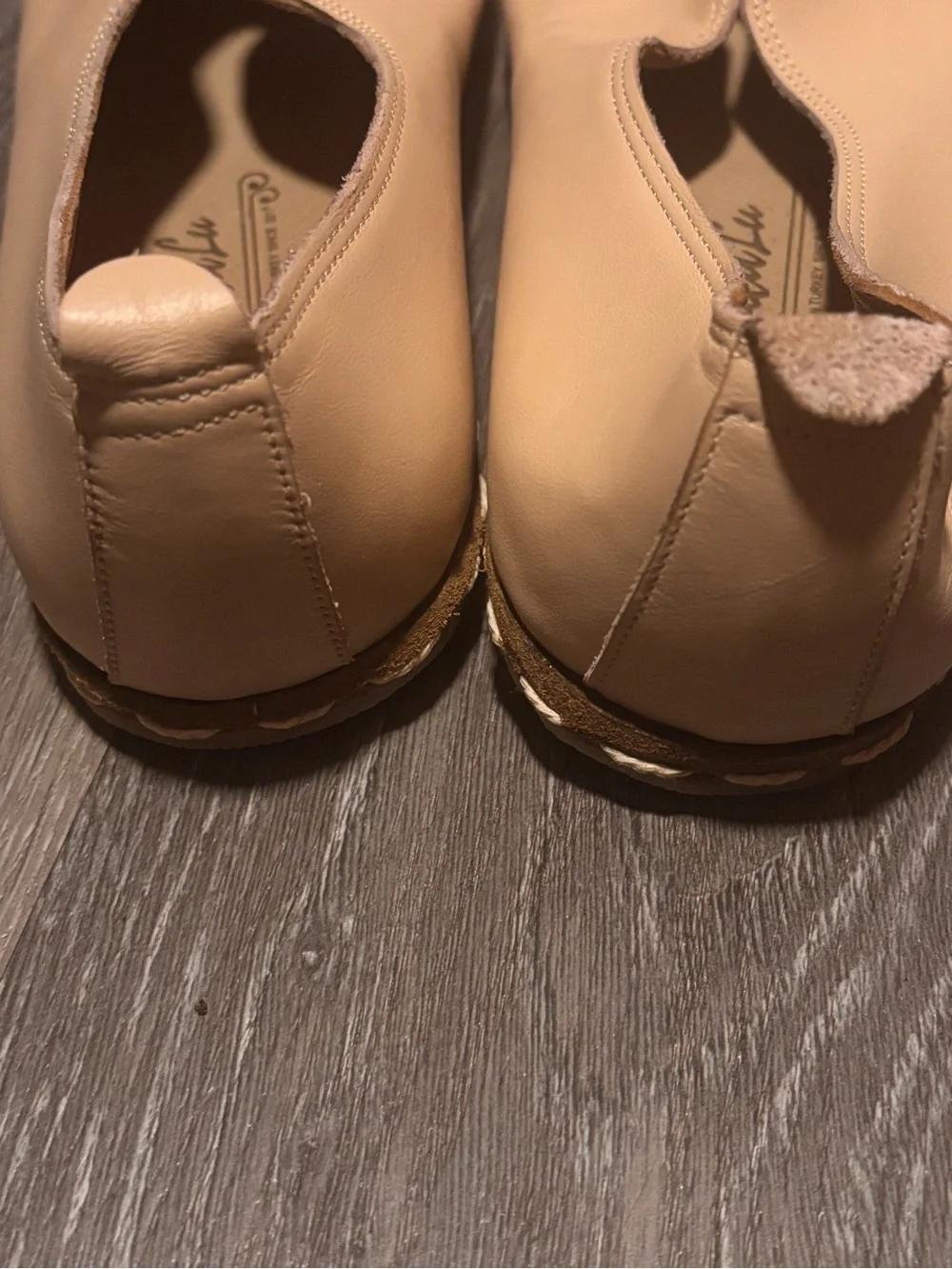 N/A comfortable beige